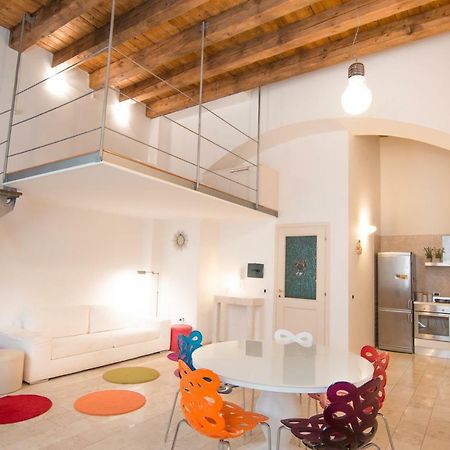 Modern Apartment In Historic Building Cagliari Eksteriør bilde