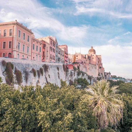 Modern Apartment In Historic Building Cagliari Eksteriør bilde