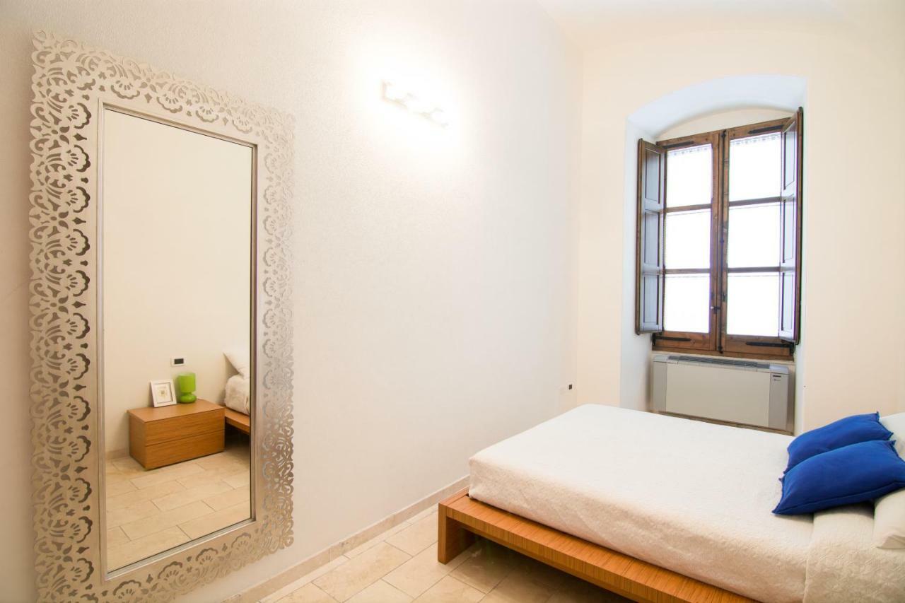 Modern Apartment In Historic Building Cagliari Eksteriør bilde