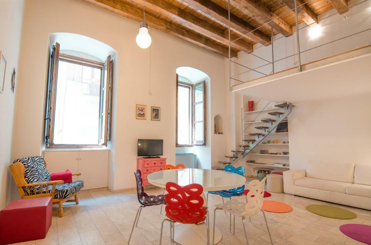 Modern Apartment In Historic Building Cagliari Eksteriør bilde