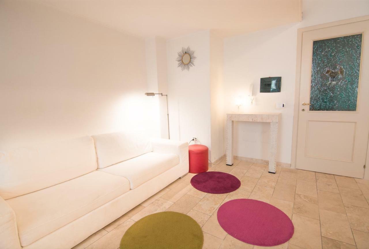 Modern Apartment In Historic Building Cagliari Eksteriør bilde
