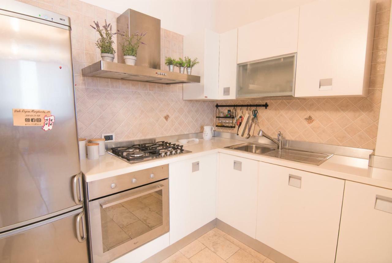 Modern Apartment In Historic Building Cagliari Eksteriør bilde