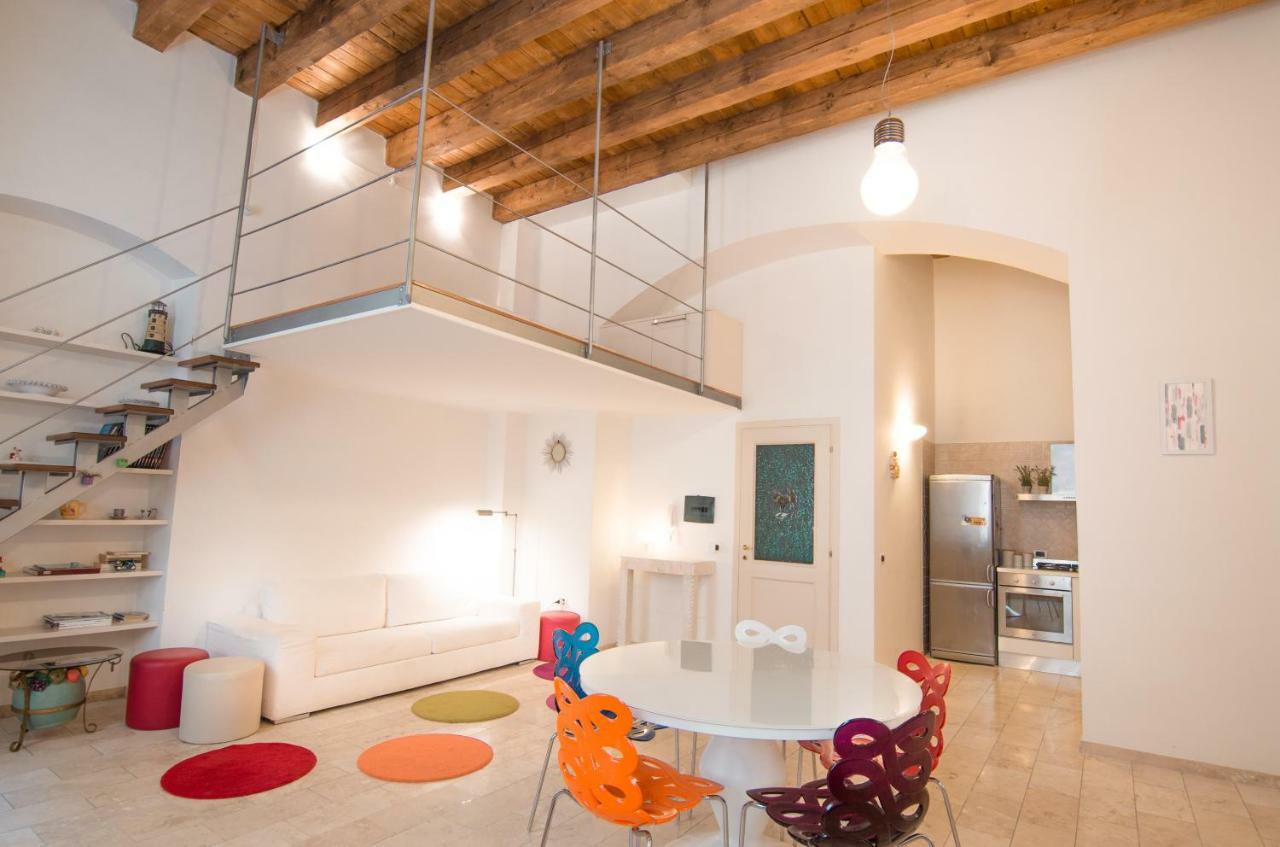 Modern Apartment In Historic Building Cagliari Eksteriør bilde
